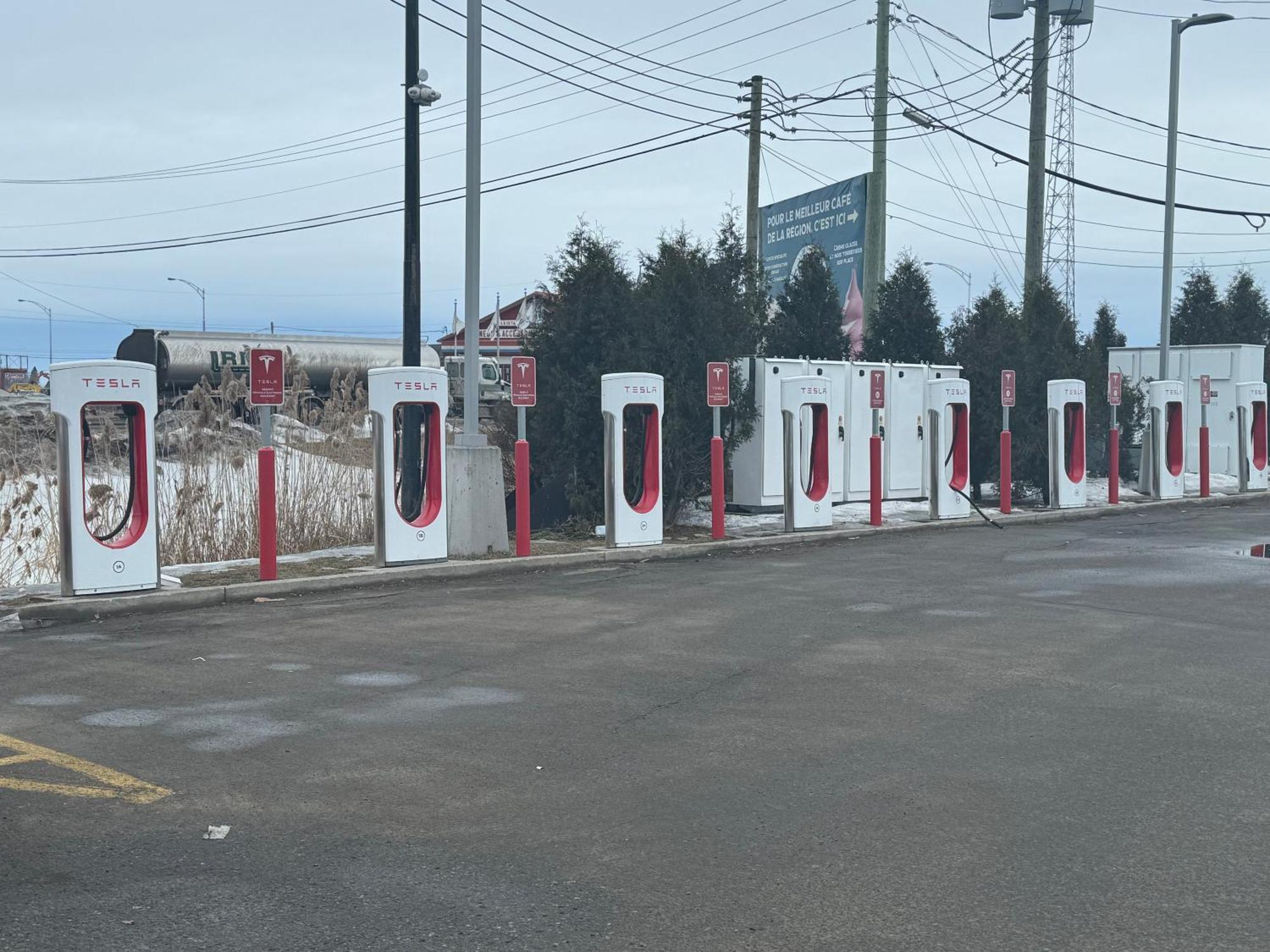 La Porte De La Mauricie Louiseville Buitenkant foto